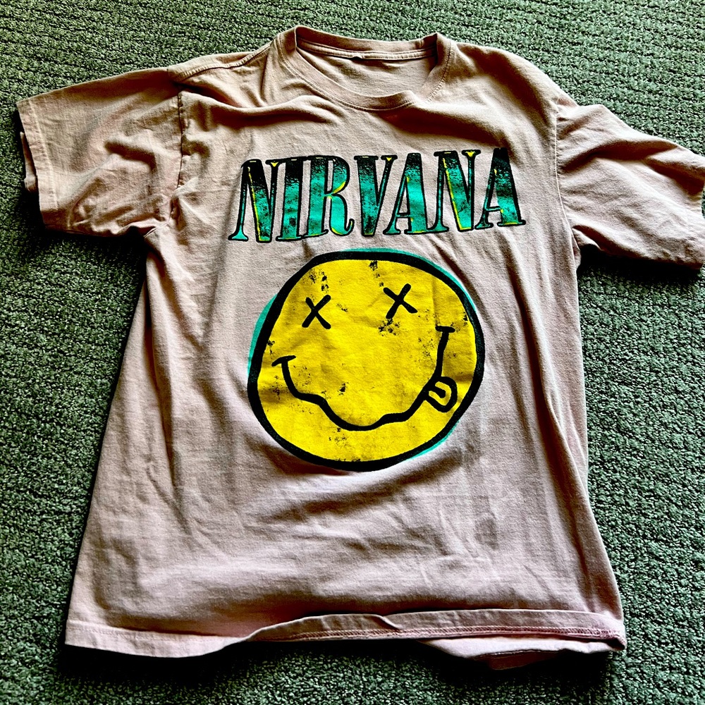 Nirvana t shirt MEDIUM